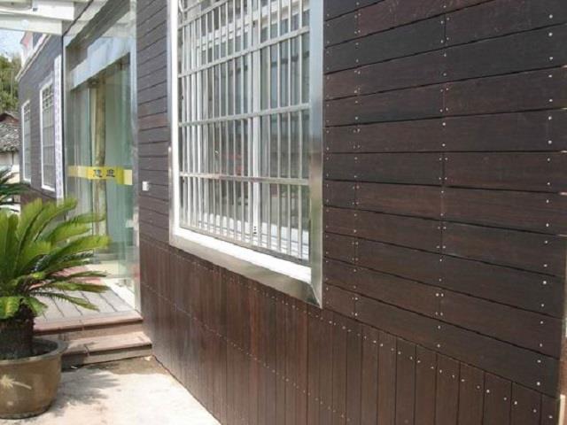 strand woven outdoor bamboo wall cladding install.jpg strand woven outdoor bamboo wall cladding install.jpg